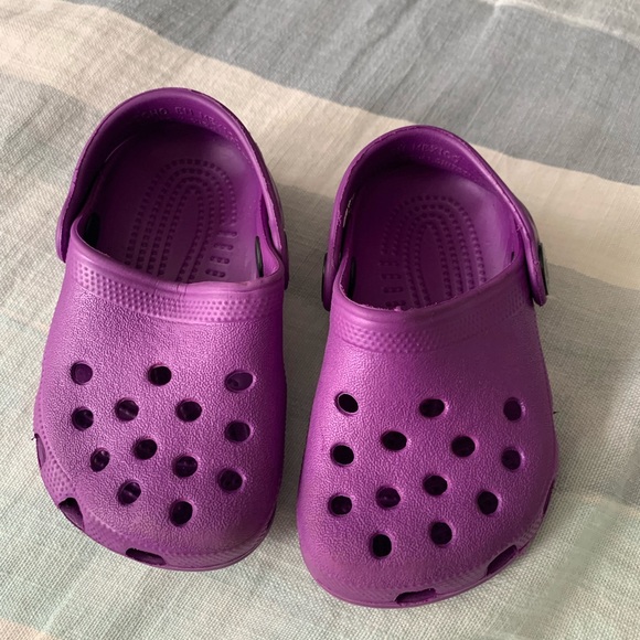 baby purple crocs
